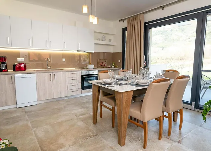 Filos * Nea Iraklitsa